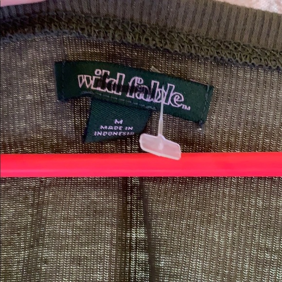 Cropped Button Top - Picture 2 of 4